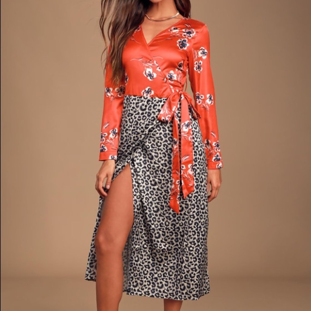 NWT LULUS Red Multi Print Satin Midi Wrap Dress - Picture 1 of 6